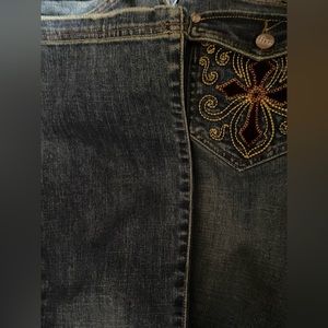It’s a pair of jeans from the 90’s (NOT WORN)